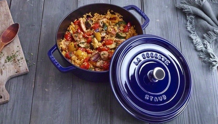 Овощной плов с шафраном и куриными грудками